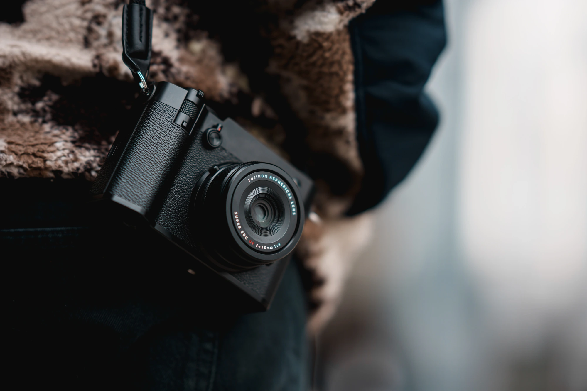 Fujifilm GFX100RF — Camara